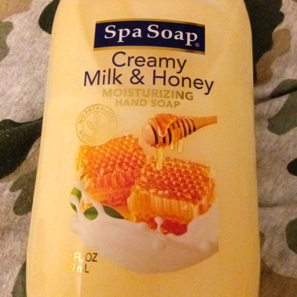 Spa Soap Milk & Honey Handwashing Soap Refill 32 Fl. oz Lot Of TWO